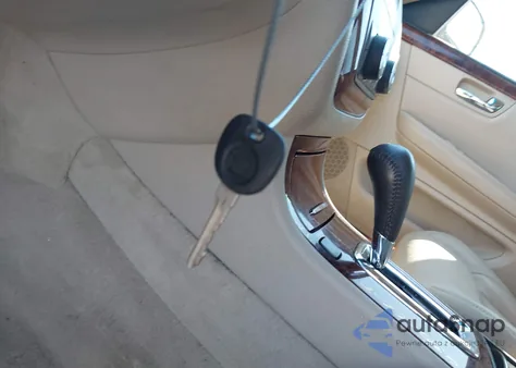 2007 Cadillac Dts V8 z USA, uszkodzony, nr VIN 1G6KD57YX7U164058